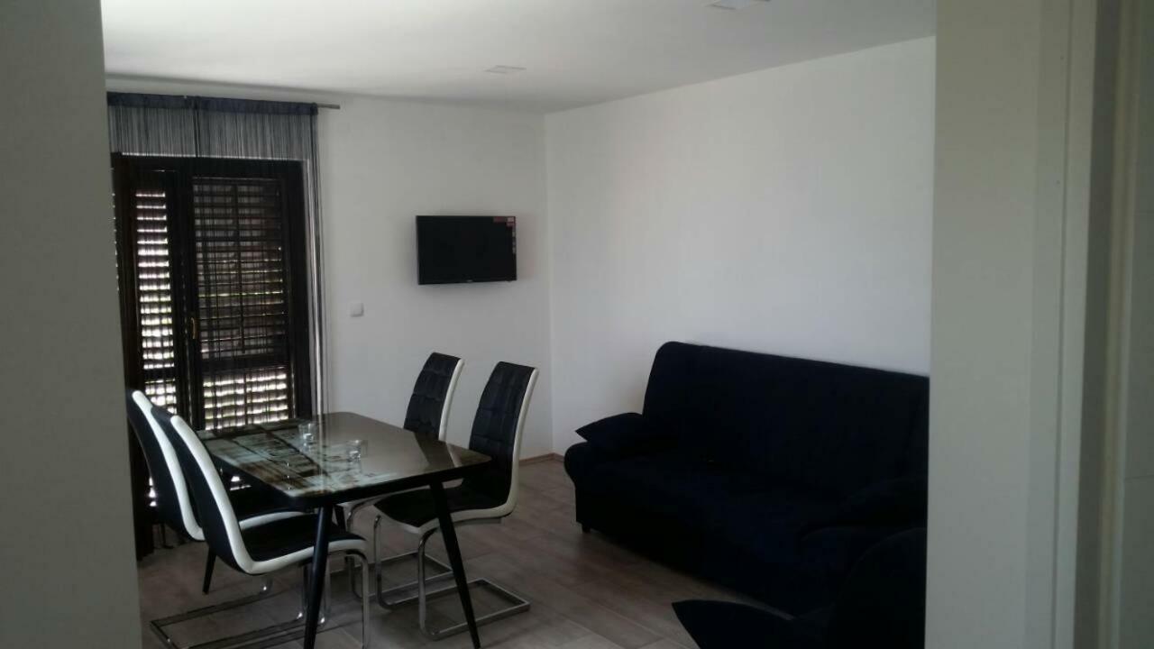 Apartmani Jadranka Vodice Ngoại thất bức ảnh